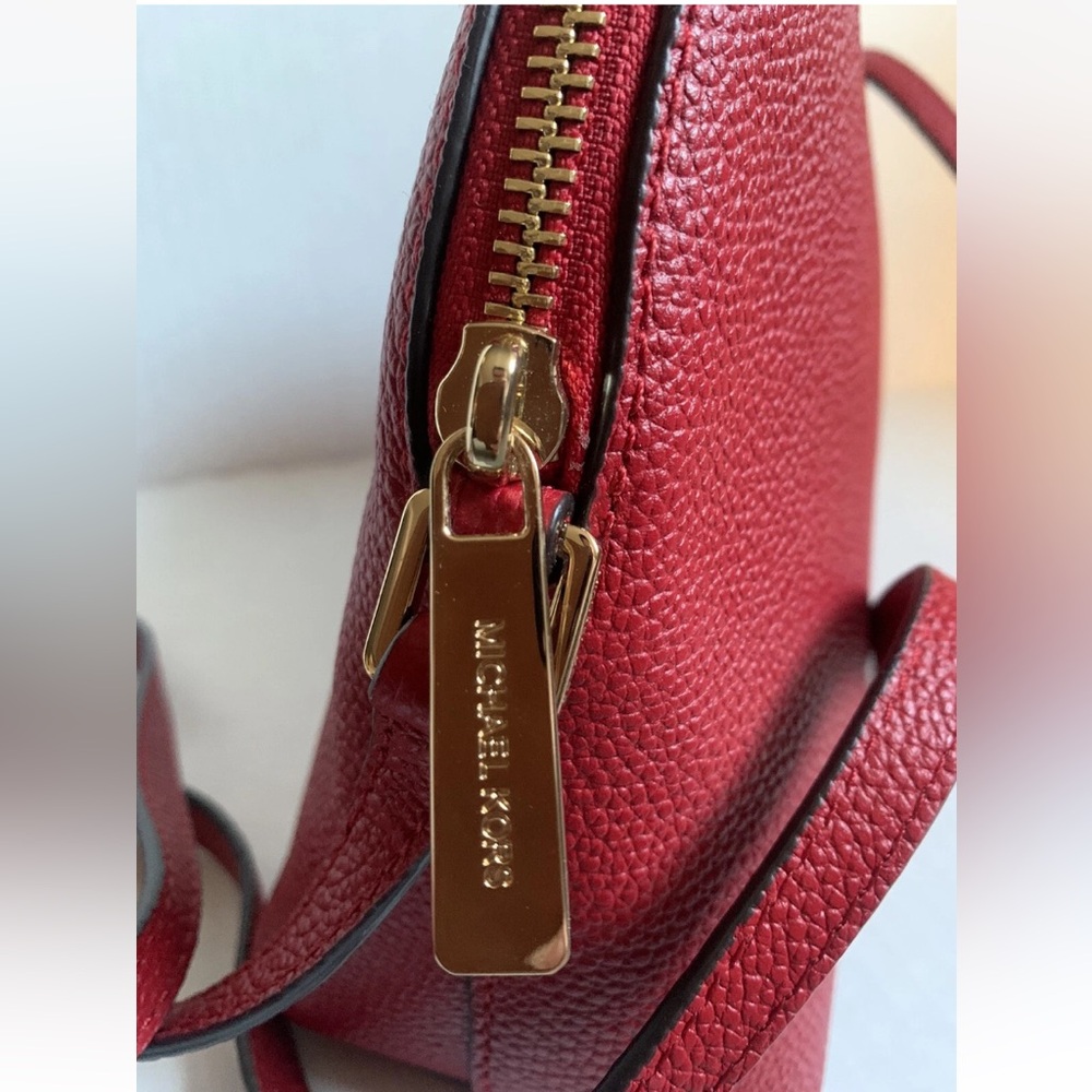 Michael Kors Sz Medium Scarlet Red Bag Adele Dome Crossbody NWT - Picture 7 of 11